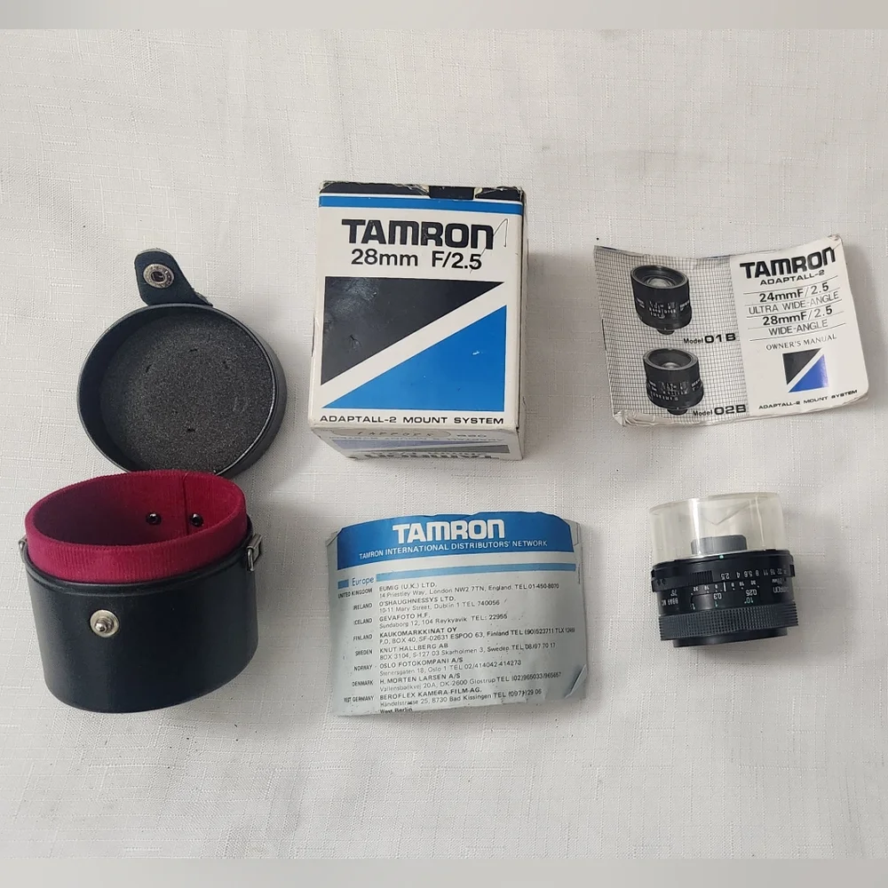 TAMRON 28mm F2.5 BBAR ADAPTALL 02B MANUAL FOCUS WIDE ANGLE LENS & Fd Adapter